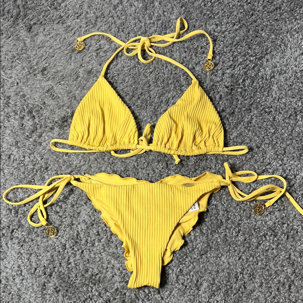 Luli fama ribbed bikini set